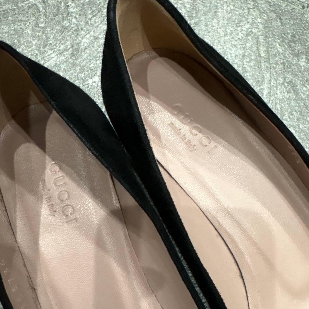 グッチ　パンプス　スエード ビジュー　2.5センチヒール　未使用品