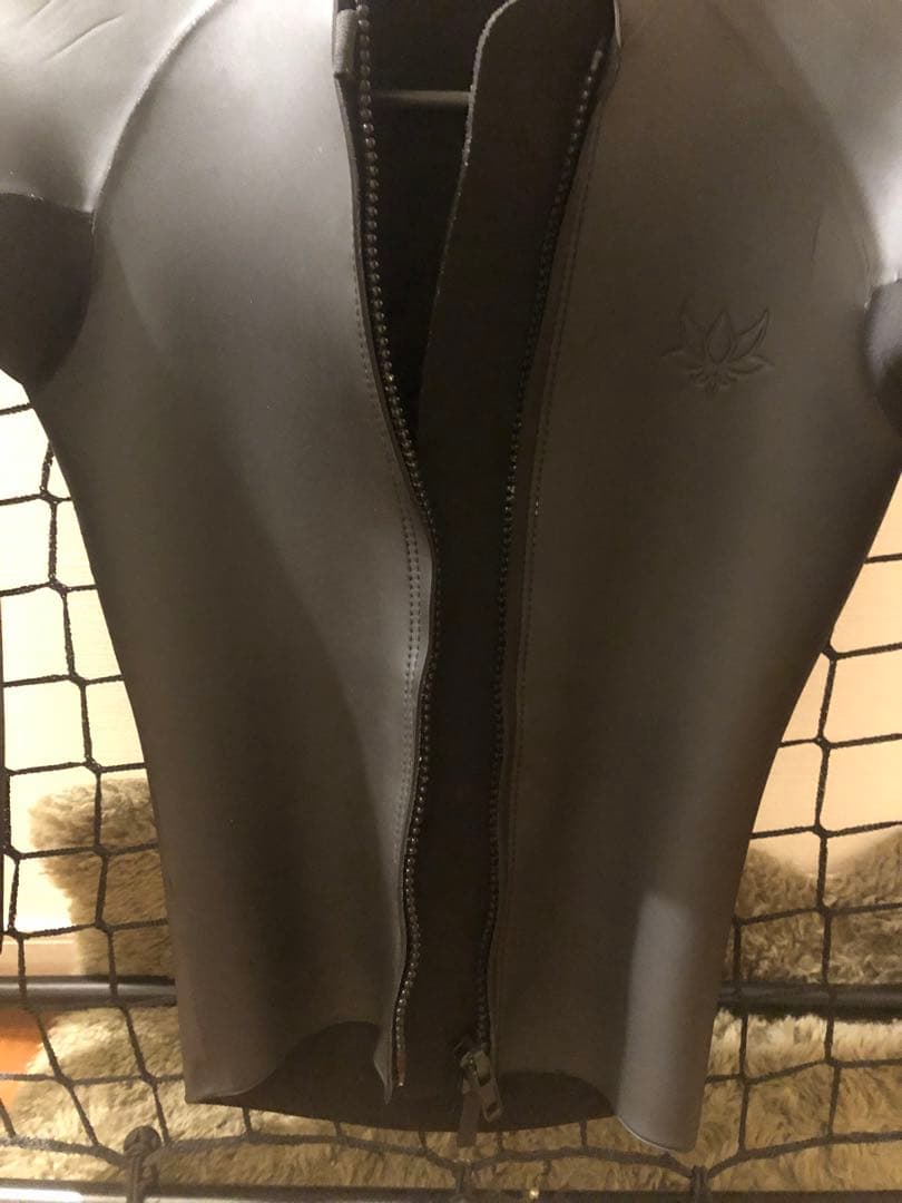 アックスAXXE クラシック　ブラック フルジップ タッパー