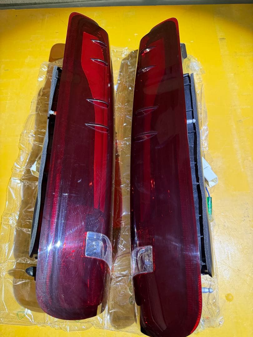 ハイエース　テール　ヴァレンティ× GR8コラボ ウルトラ　ラムダ