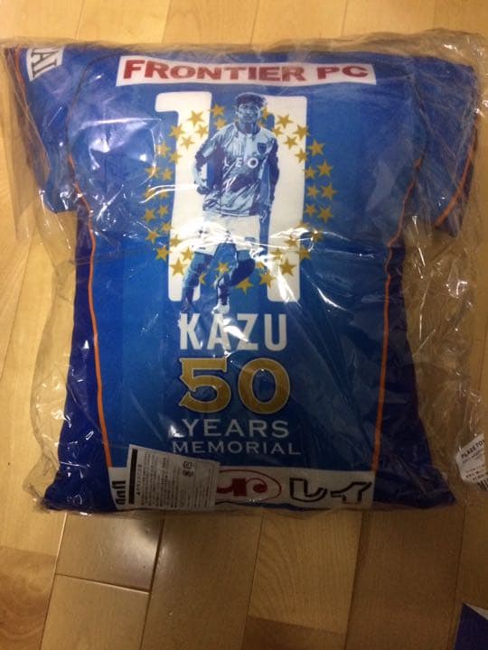 横浜FC 三浦知良 KAZUさん 50YEARS 記念クッション
