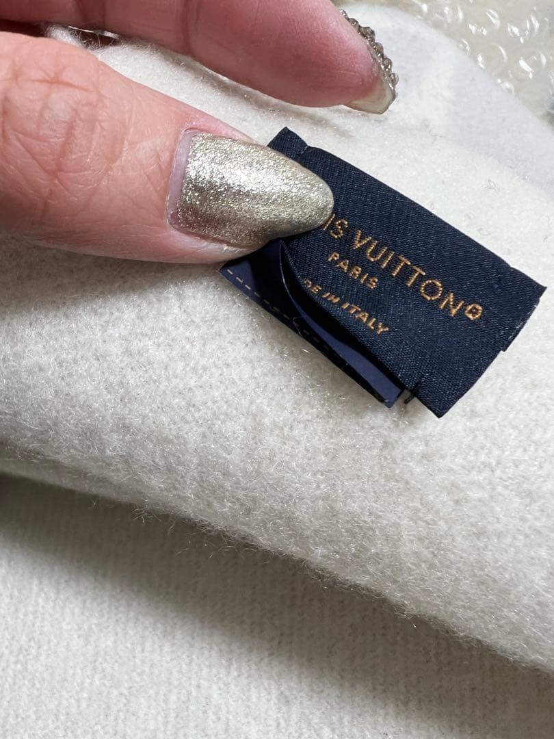 破格!!3時間限定セール☆LOUIS VUITTON グレー マフラー