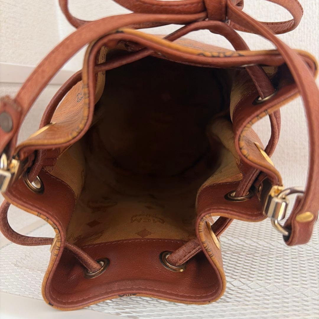 MCM レザーバケットバッグ