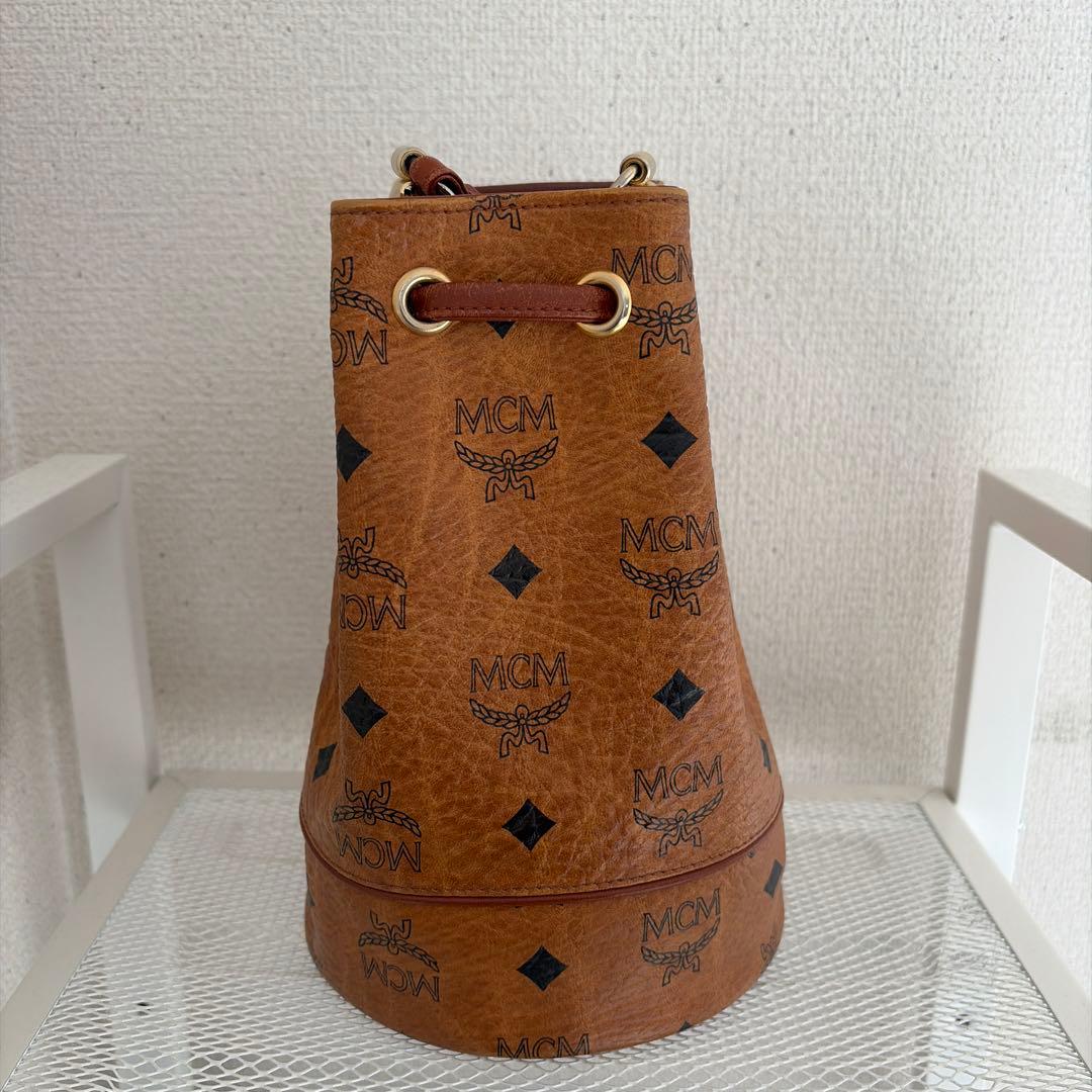 MCM レザーバケットバッグ
