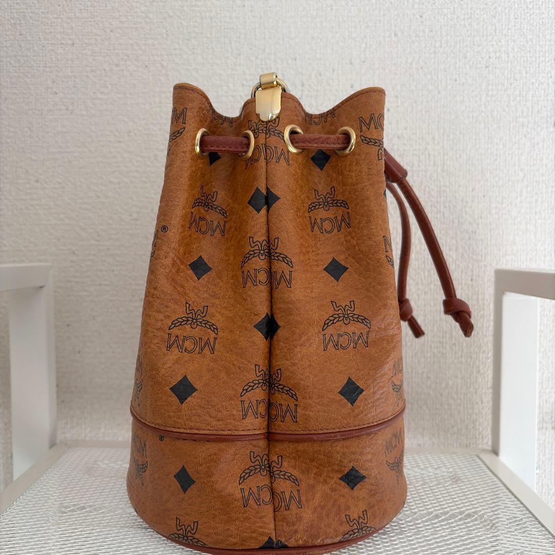 MCM レザーバケットバッグ