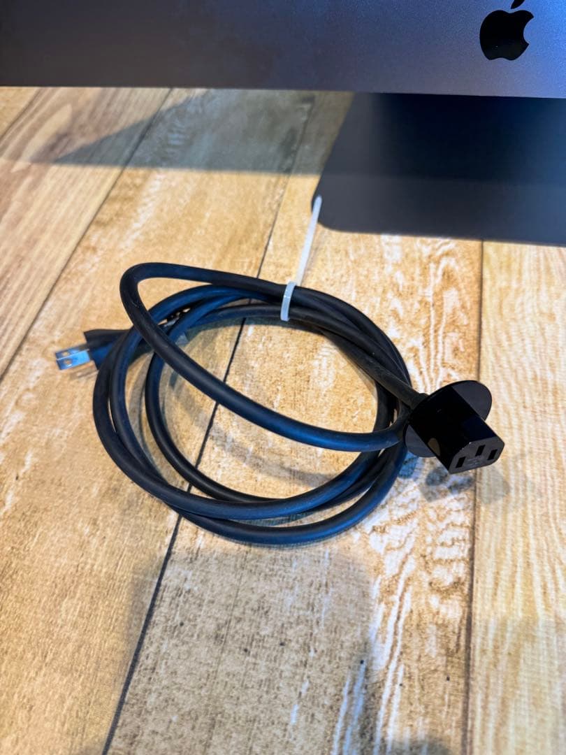 ri　iMac Pro 2017 3.0GHz 10コア 64GB