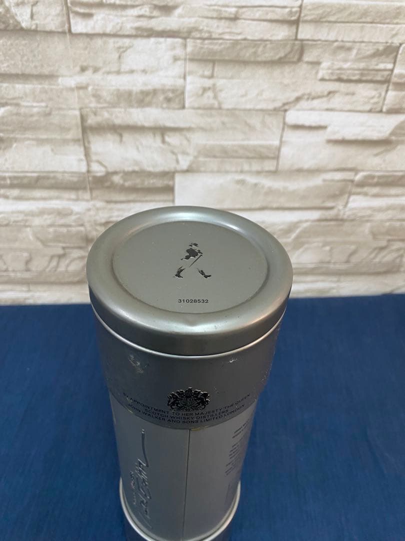 ジョニーウォーカー　12年　ブラックラベル　700ml 限定版