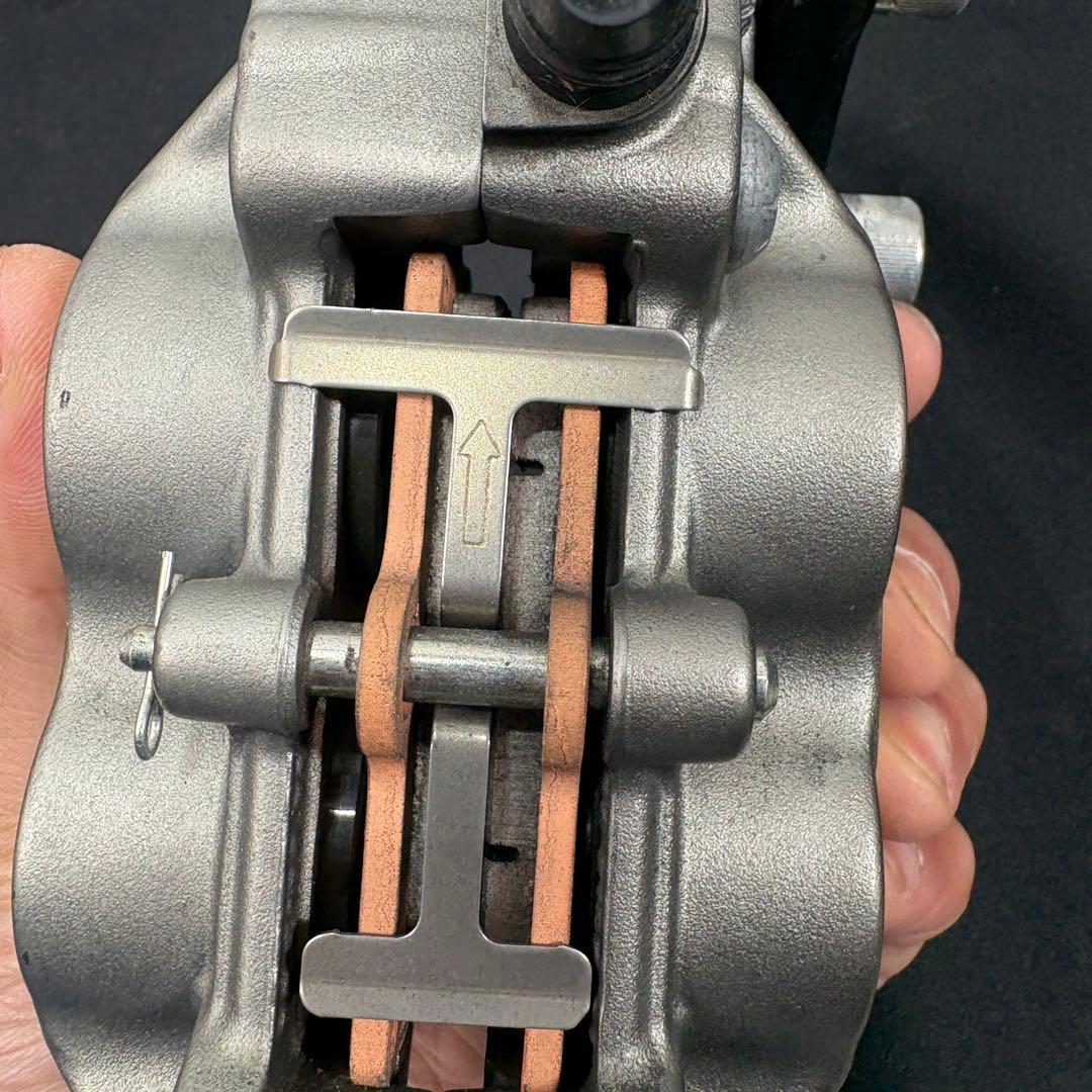 Brembo(ブレンボ) Axial 4Pキャリパー チタン キャスト