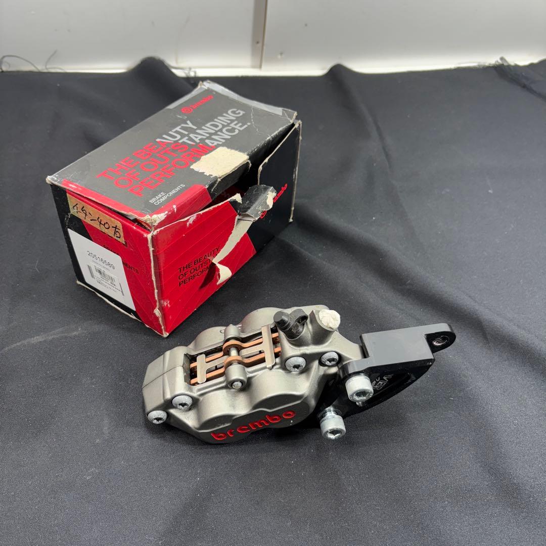 Brembo(ブレンボ) Axial 4Pキャリパー チタン キャスト