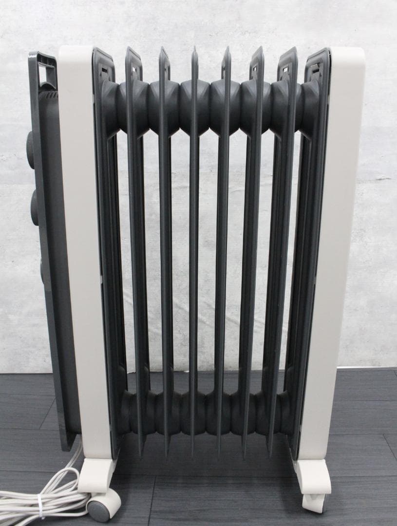 ▲De'Longhi デロンギ オイルヒーター ヴェルティカルド シダーグレー