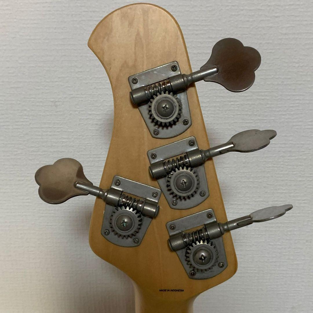 ベース STERLING RAY 34