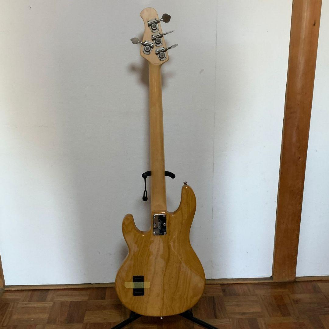 ベース STERLING RAY 34