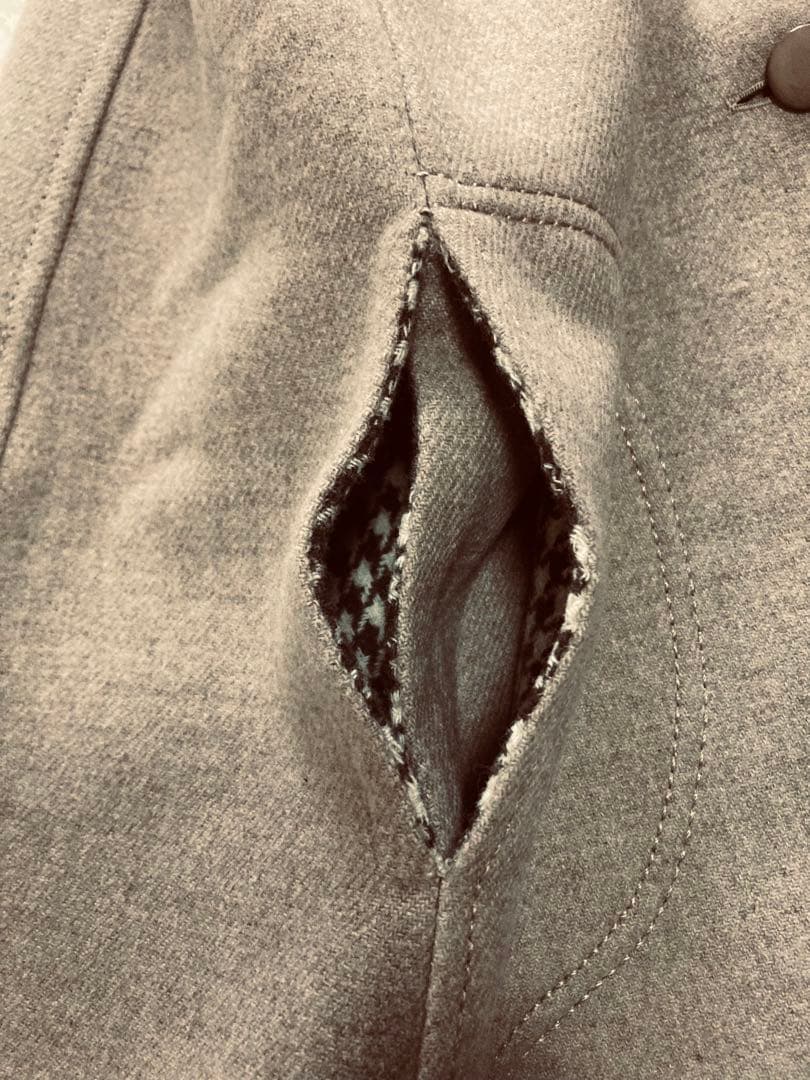 オンワード　防寒　昭和レトロ　ベージュ系　フード付きリバーシブル　マント　ケープ