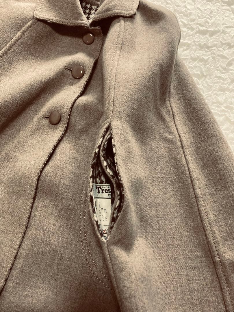 オンワード　防寒　昭和レトロ　ベージュ系　フード付きリバーシブル　マント　ケープ