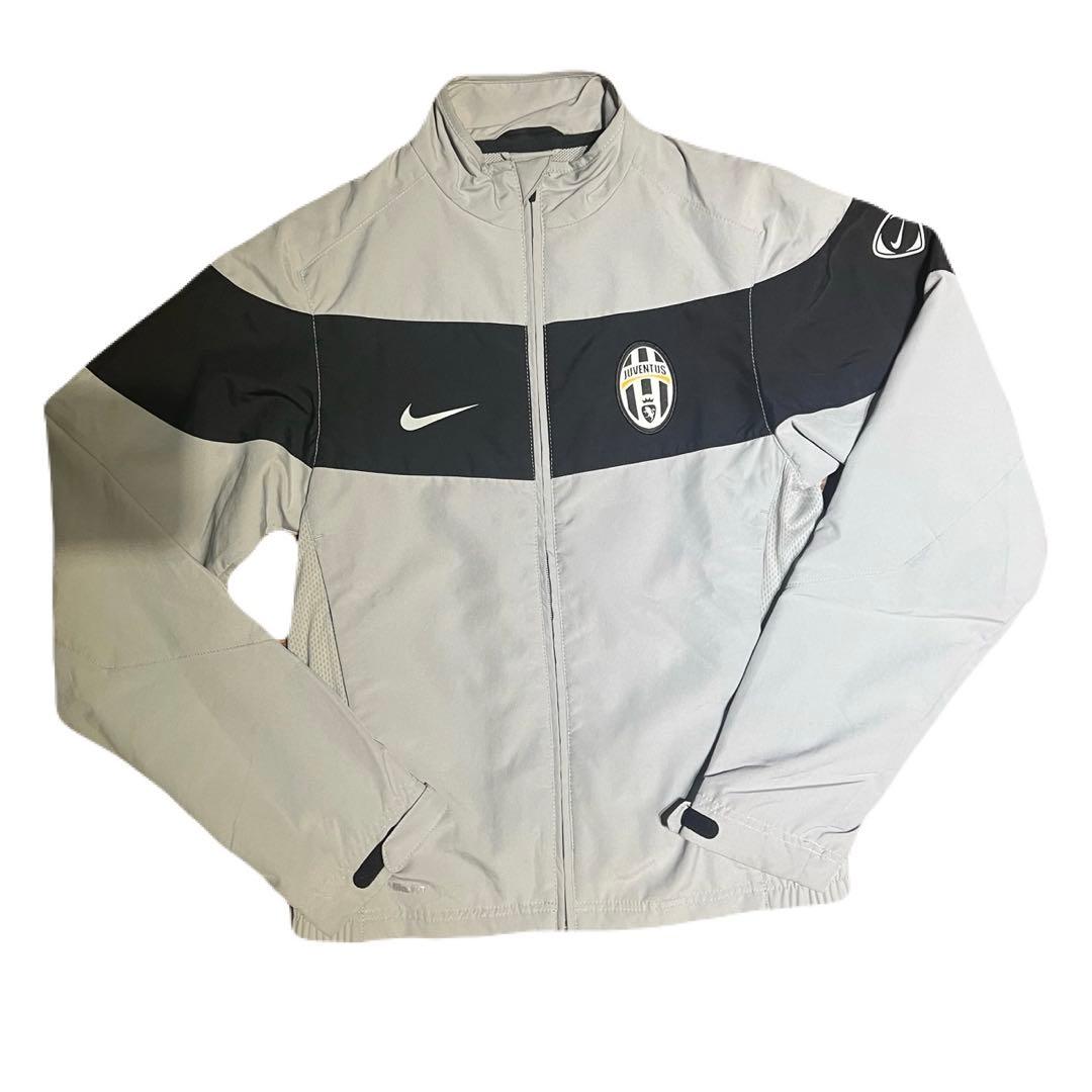 ユヴェントス　セットアップ　ナイキ　トータル90 ナイロンジャケット　ウーブン