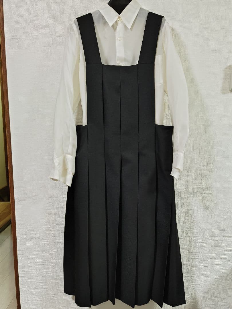ブラック プリーツ サロペット