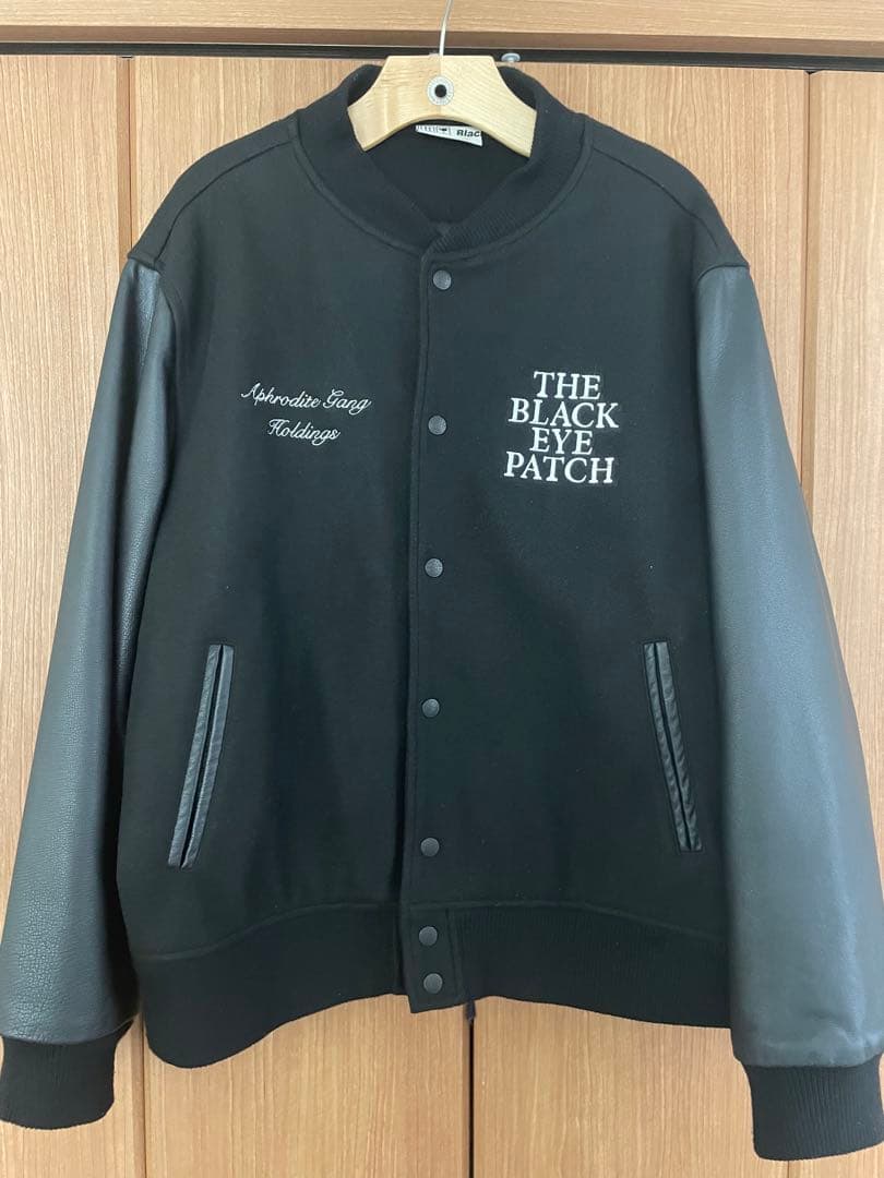 BLACK EYE PATCH × APHRODITE GANG スタジャン