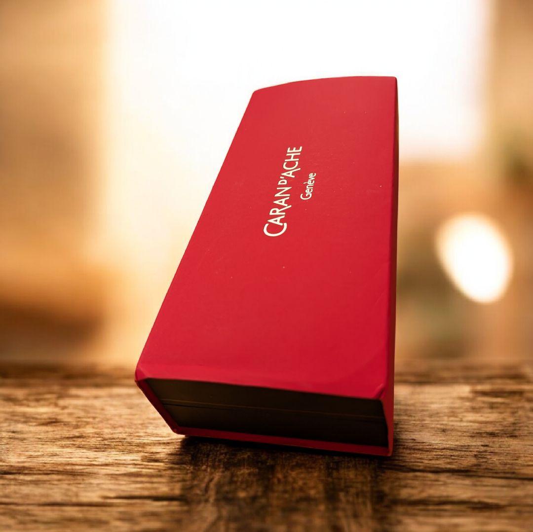 CARAN d'ACHE カランダッシュ ボールペン　890-487