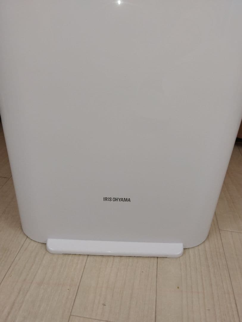 【美品】アイリスオーヤマ 衣類乾燥除湿機 KIJD-150-W