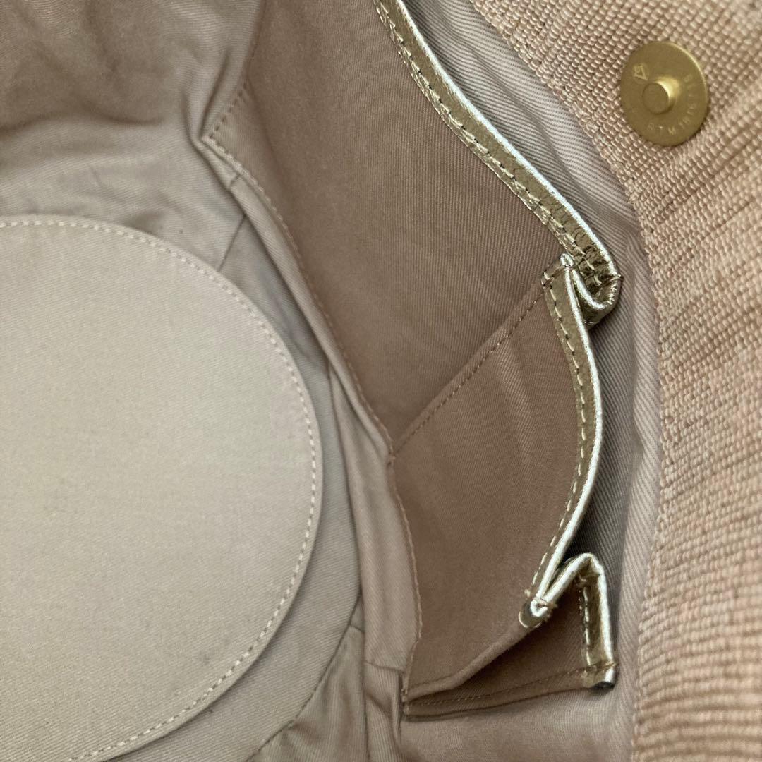 VIOLAd'ORO ヴィオラドーロ　タッセル付きカゴバッグ