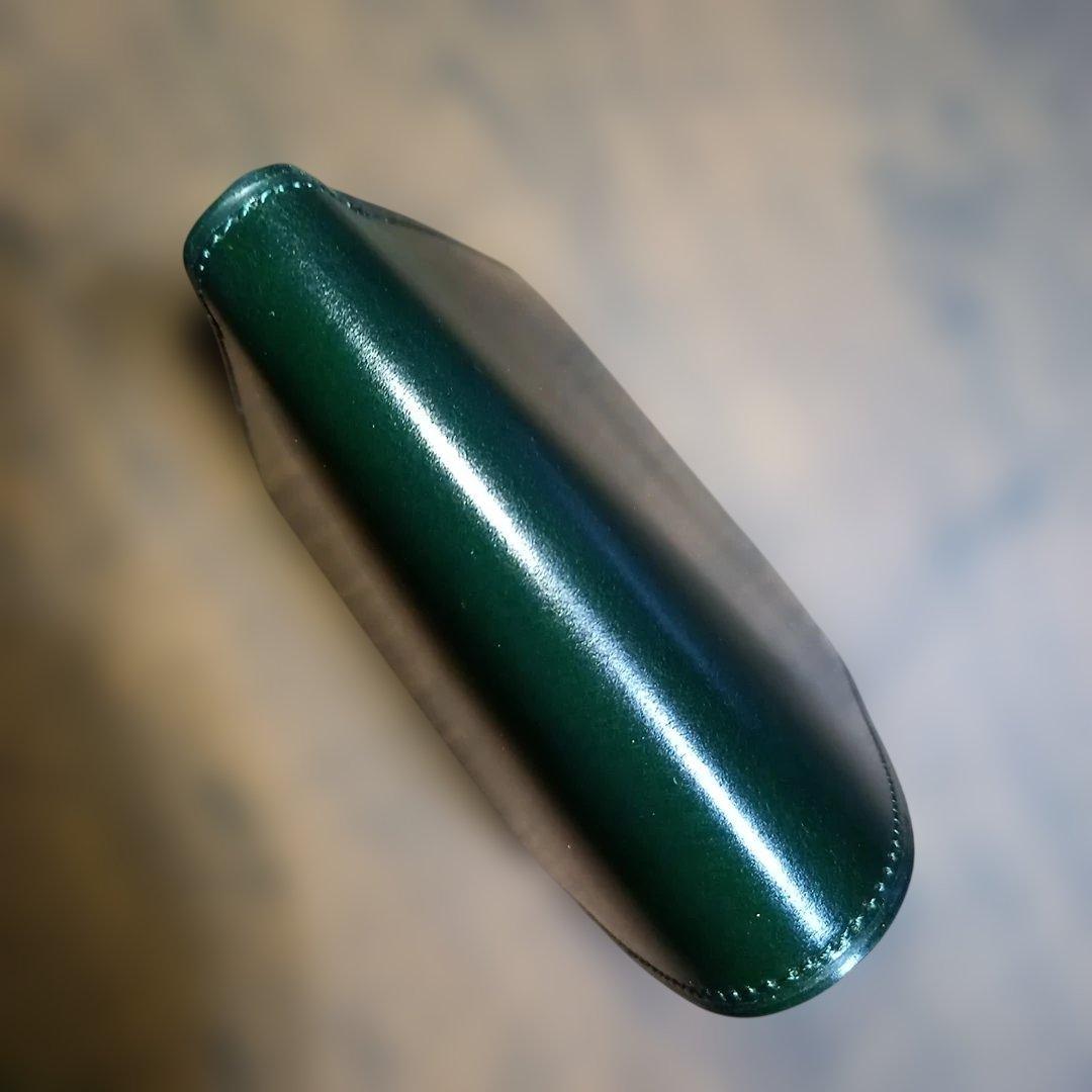 ゲ*ン様 ブースターズ　コードバン　緑　ダークグリーン　 二つ折り　財布