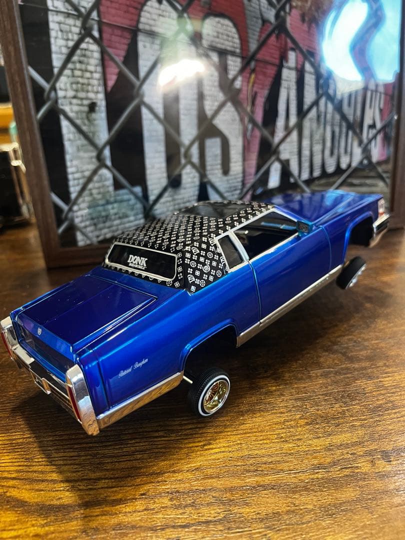 ア*プ様 1/24 キャデラック DONK カスタム品