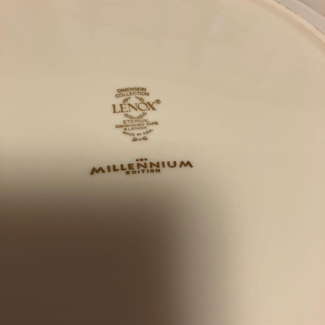 ハート【Made in USA】LENOX 食器　26枚と本