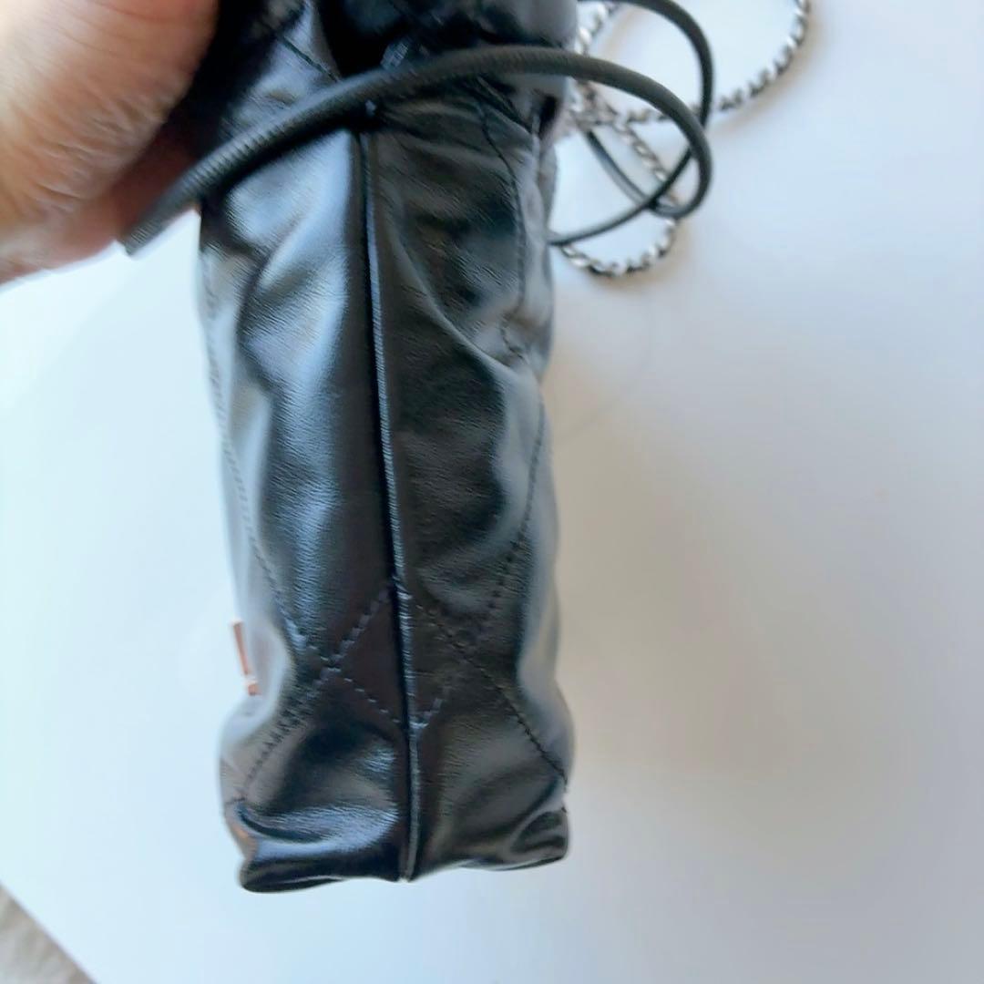 【Y】シャネル22 miniミニ 黒 シルバーロゴ ストラップ