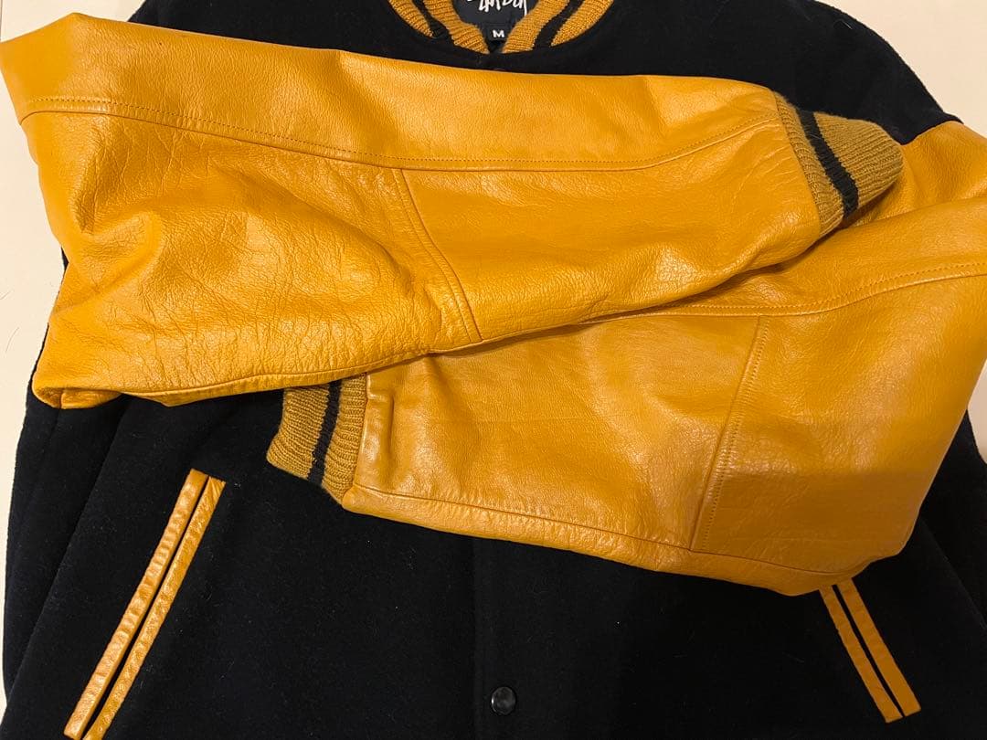 へむさん専用　STUSSY スタジャン M ネイビー/イエロー