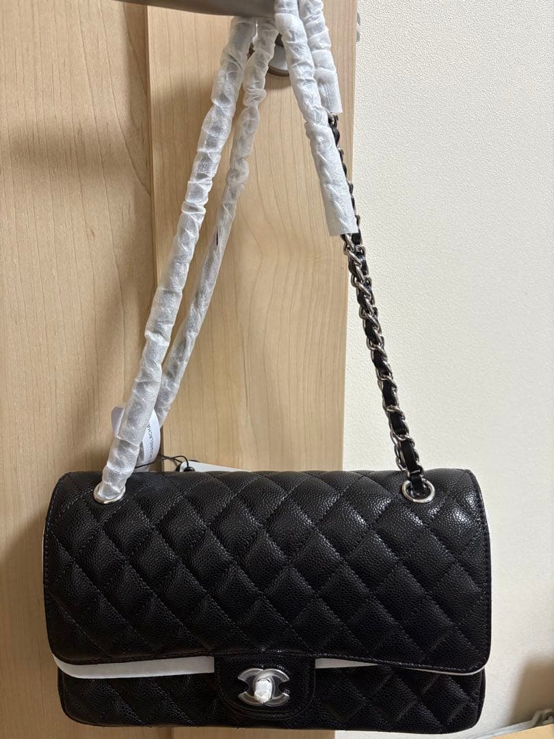 CHANELノベルティキャビアスキンシルバーチェーン