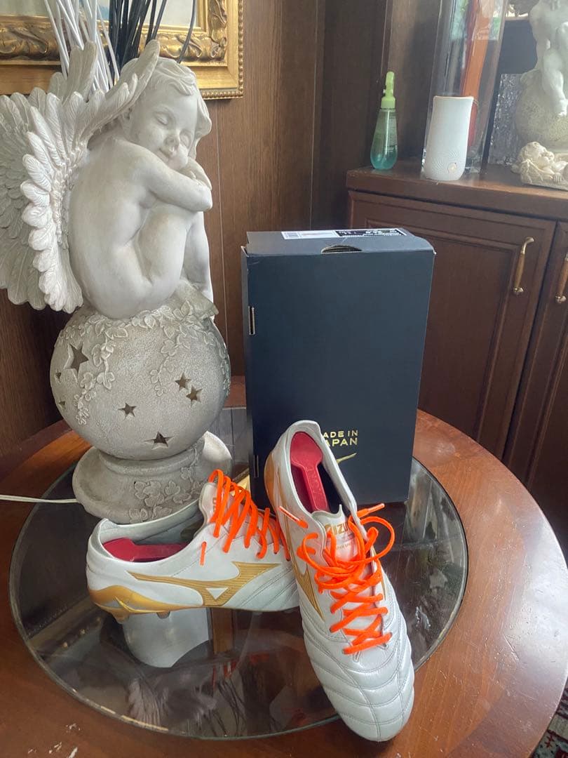 Mizuno Morelia Neo4 サッカーシューズ ホワイト/ゴールド