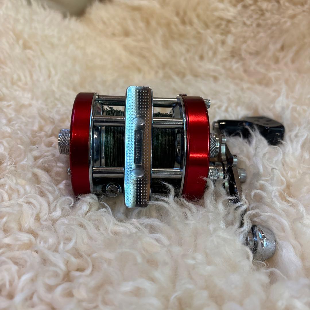 アブアンバサダー6500CS ProRocket レッド