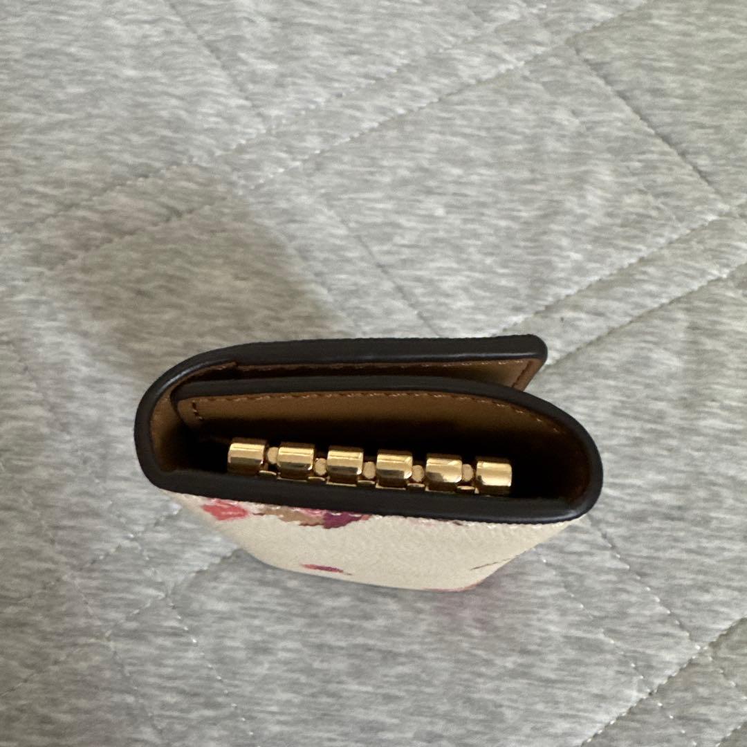 COACH 花柄キーケース