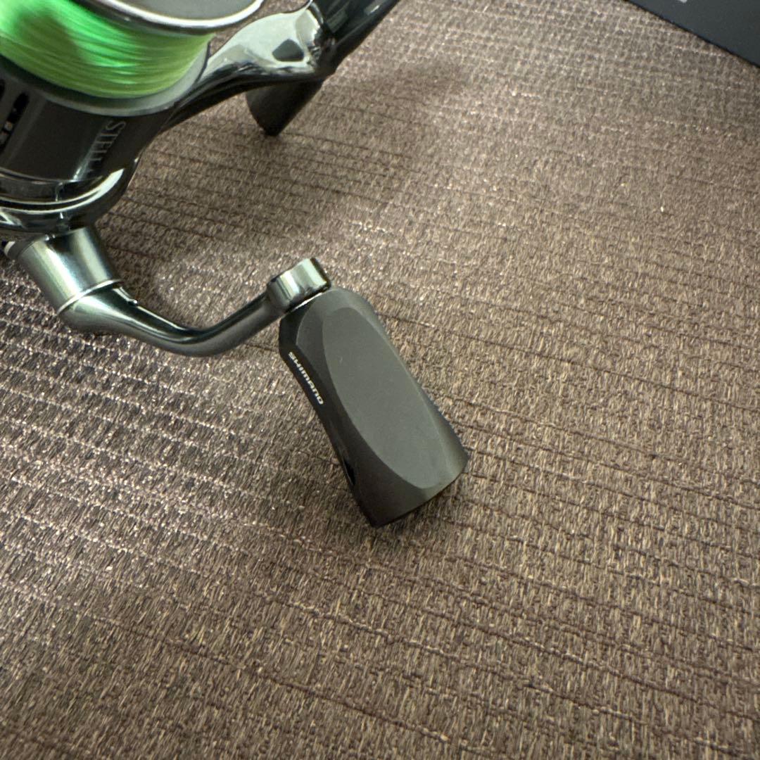 シマノ　22ステラ　c2500S 美品　センシティブアルミノブ