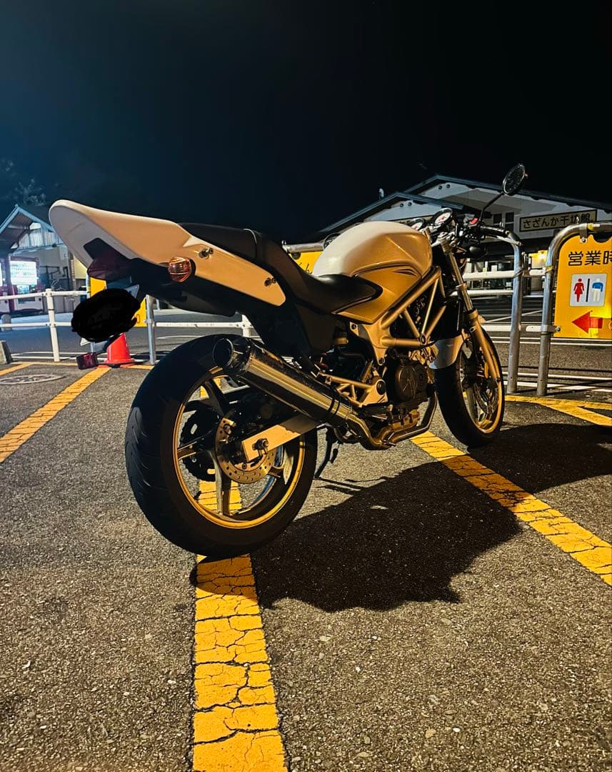 vtr250fi用　テールカウル