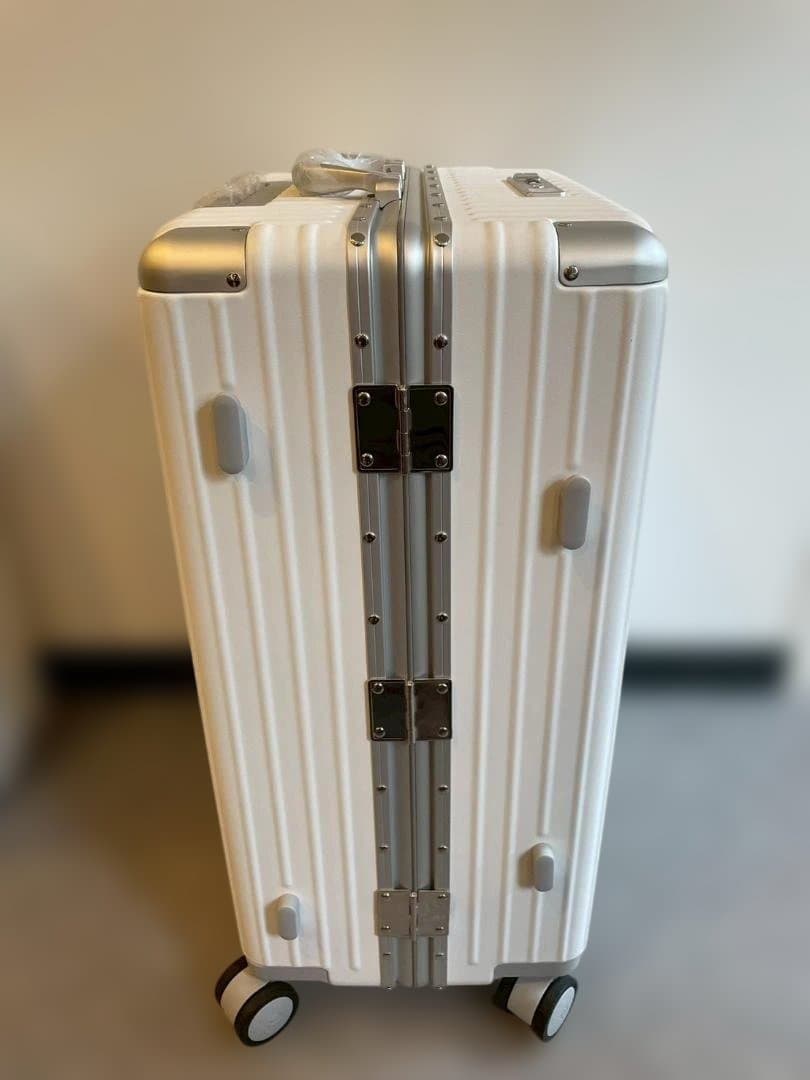 リベティ多機能キャリーケース【マットホワイトМサイズ】A55