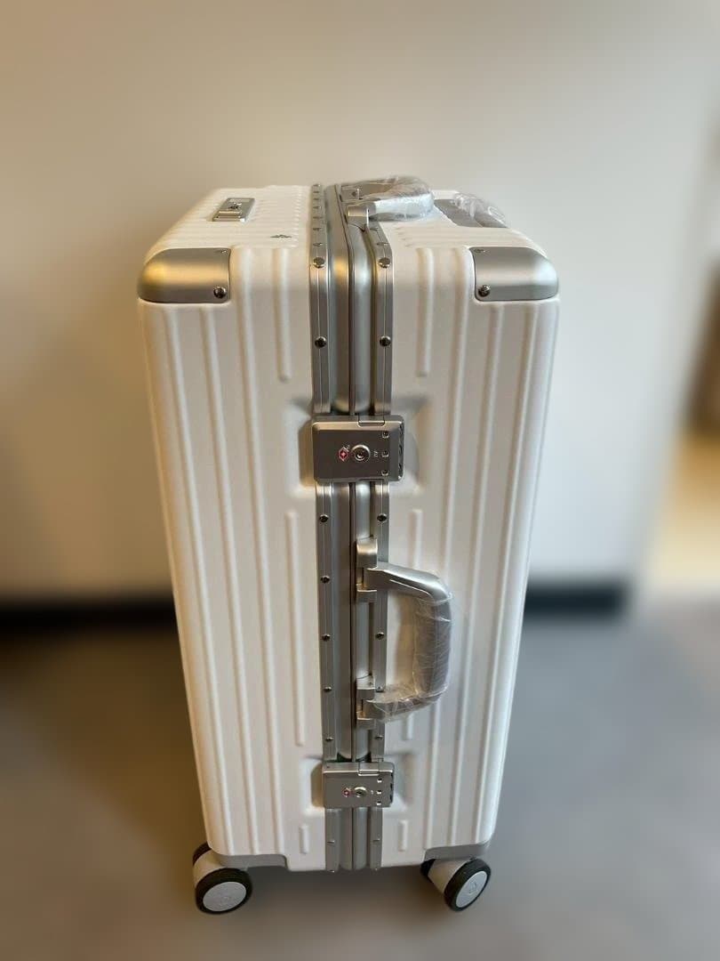 リベティ多機能キャリーケース【マットホワイトМサイズ】A55