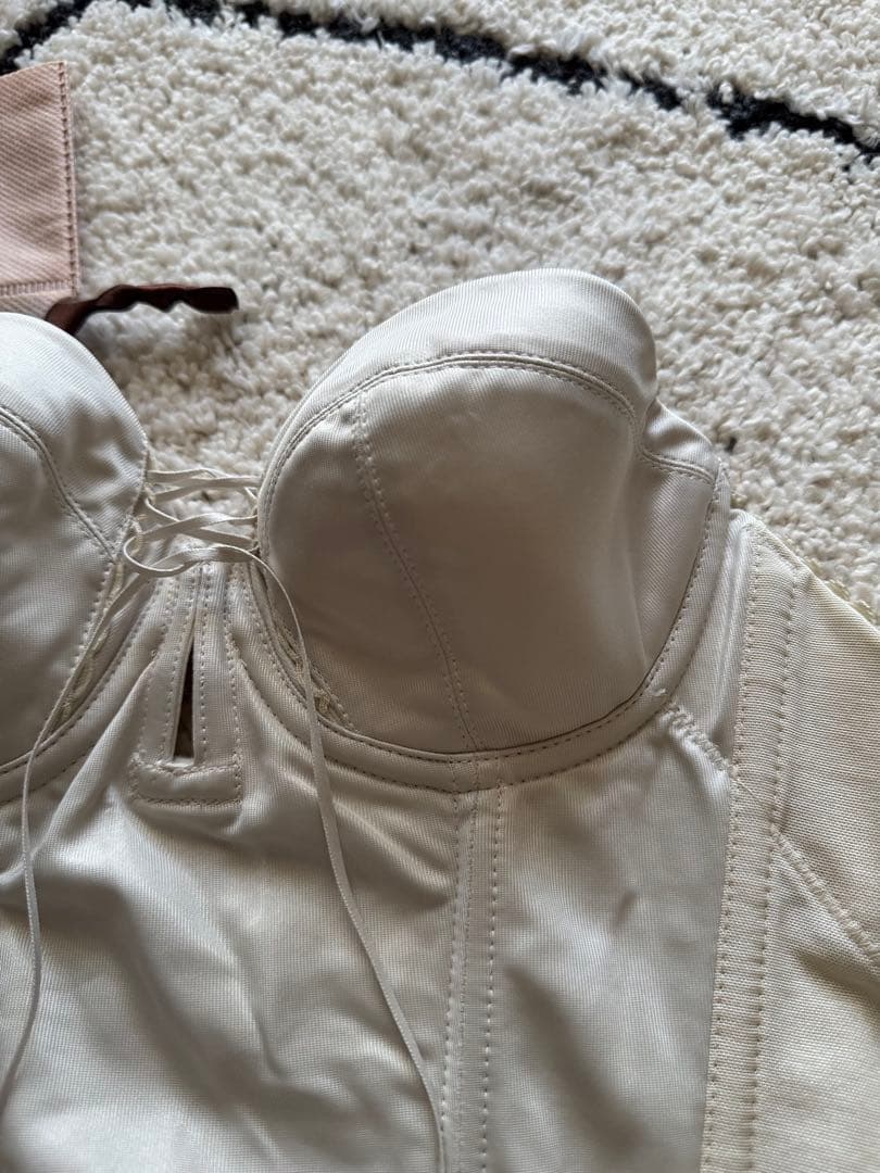 ブライダルボーテ　ビスチェ＆ガードル