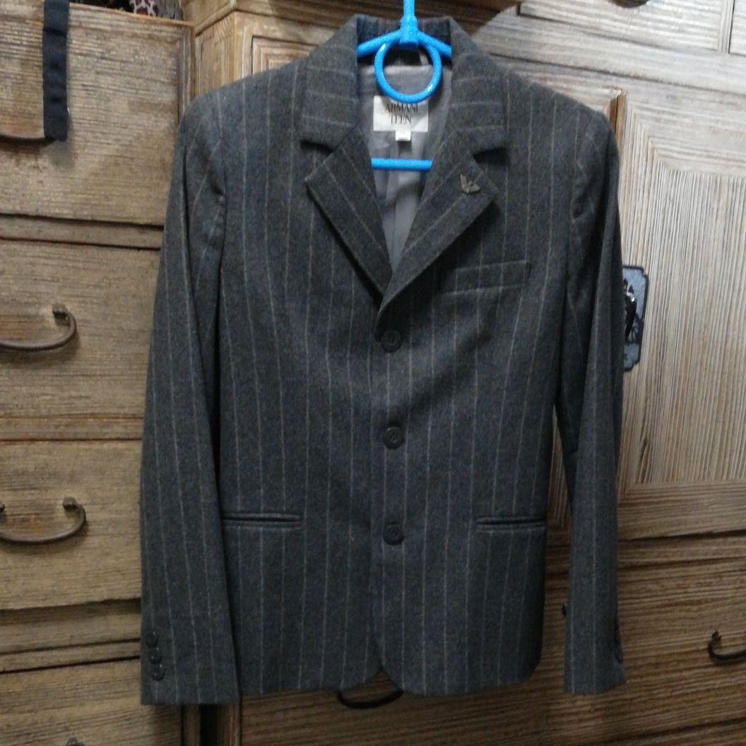 ARMANITEEN 　テーラードジャケット