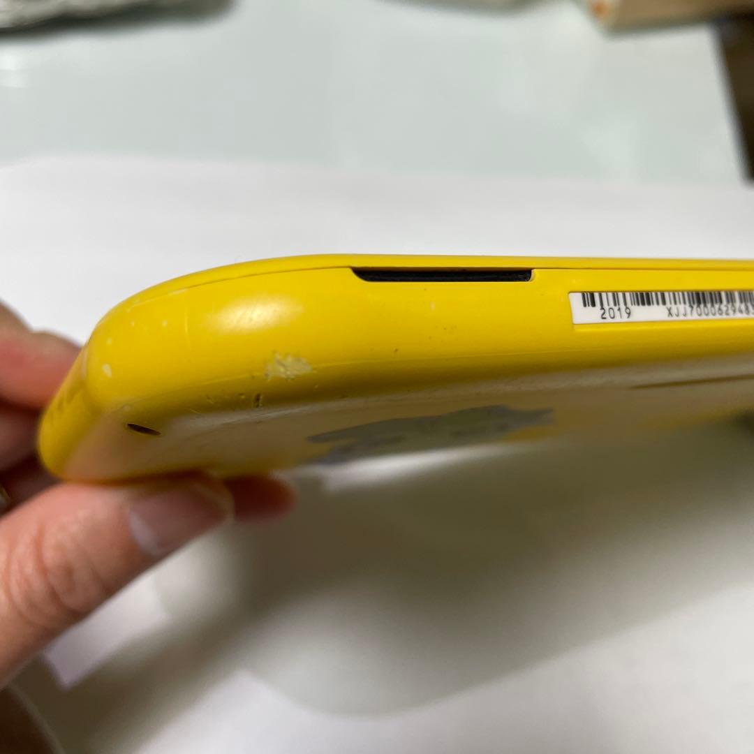 Switchライト　イエロー　本体