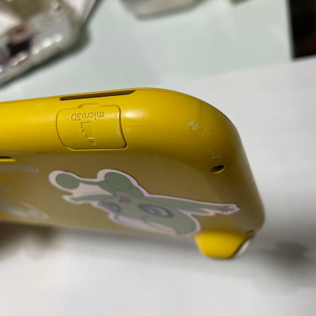 Switchライト　イエロー　本体