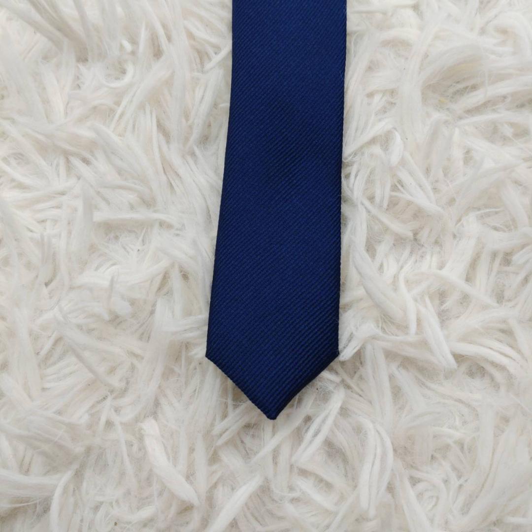 トミーヒルフィガー 高級シルクネクタイ ストライプ柄 ネイビー