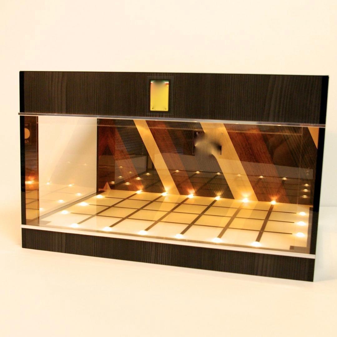 こう。オーダー品・USB電源 2層式・ディスプレーBOX / ネオジオラマ