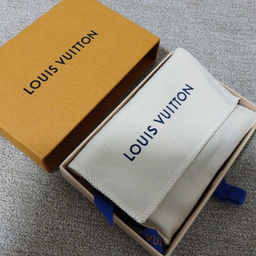 ルイヴィトン|LOUIS VUITTONミュルティクレ4 M83504 完売品