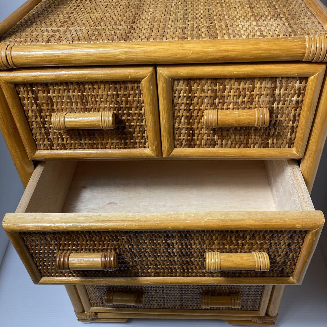 美品❗️ラタン　籐　4段チェスト　キャスター付き　アジアン家具　収納家具