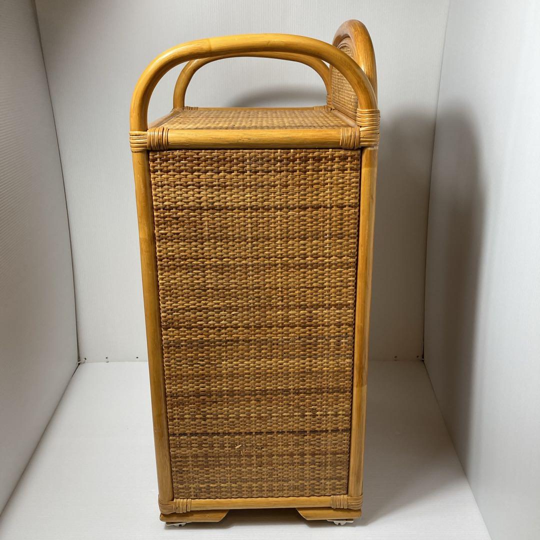 美品❗️ラタン　籐　4段チェスト　キャスター付き　アジアン家具　収納家具