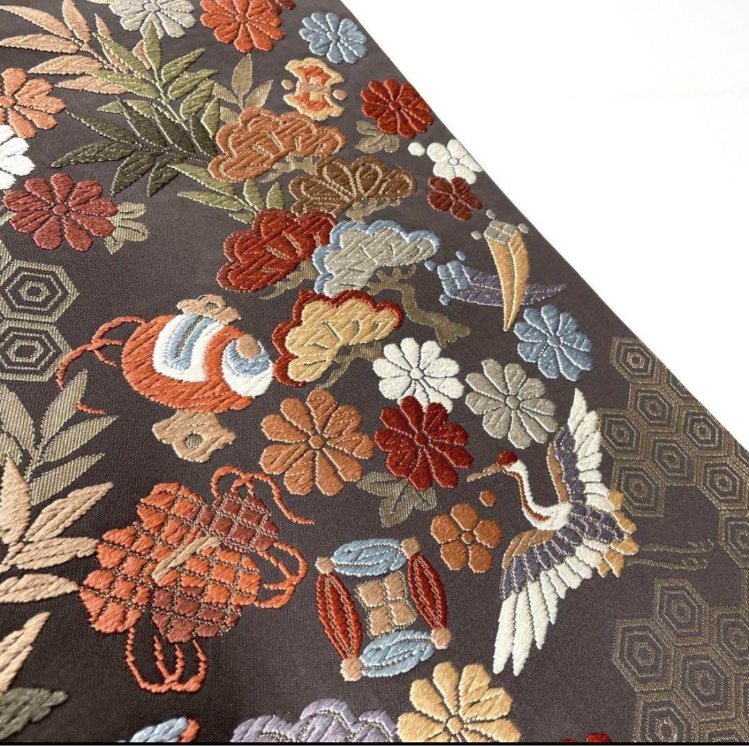 お買い得ＳＡＬＥ‼️３０分の１の価格‼️美品‼️袋帯 花柄 鳥刺繍 黒地