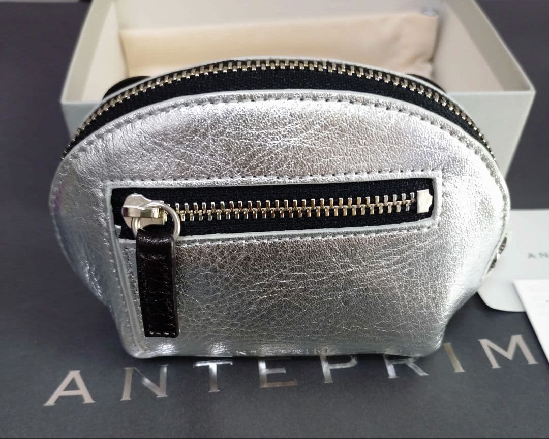 アンテプリマANTEPRIMA パンダスペシャルマルチケース付きチャームシルバー