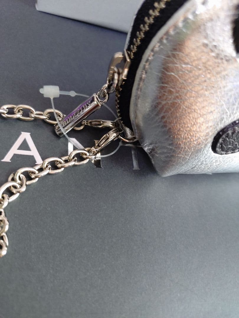 アンテプリマANTEPRIMA パンダスペシャルマルチケース付きチャームシルバー