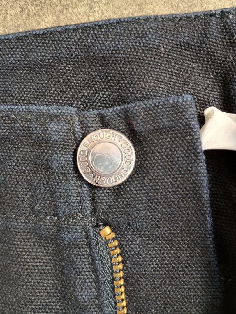 GOODENOUGH ブラックチノパン