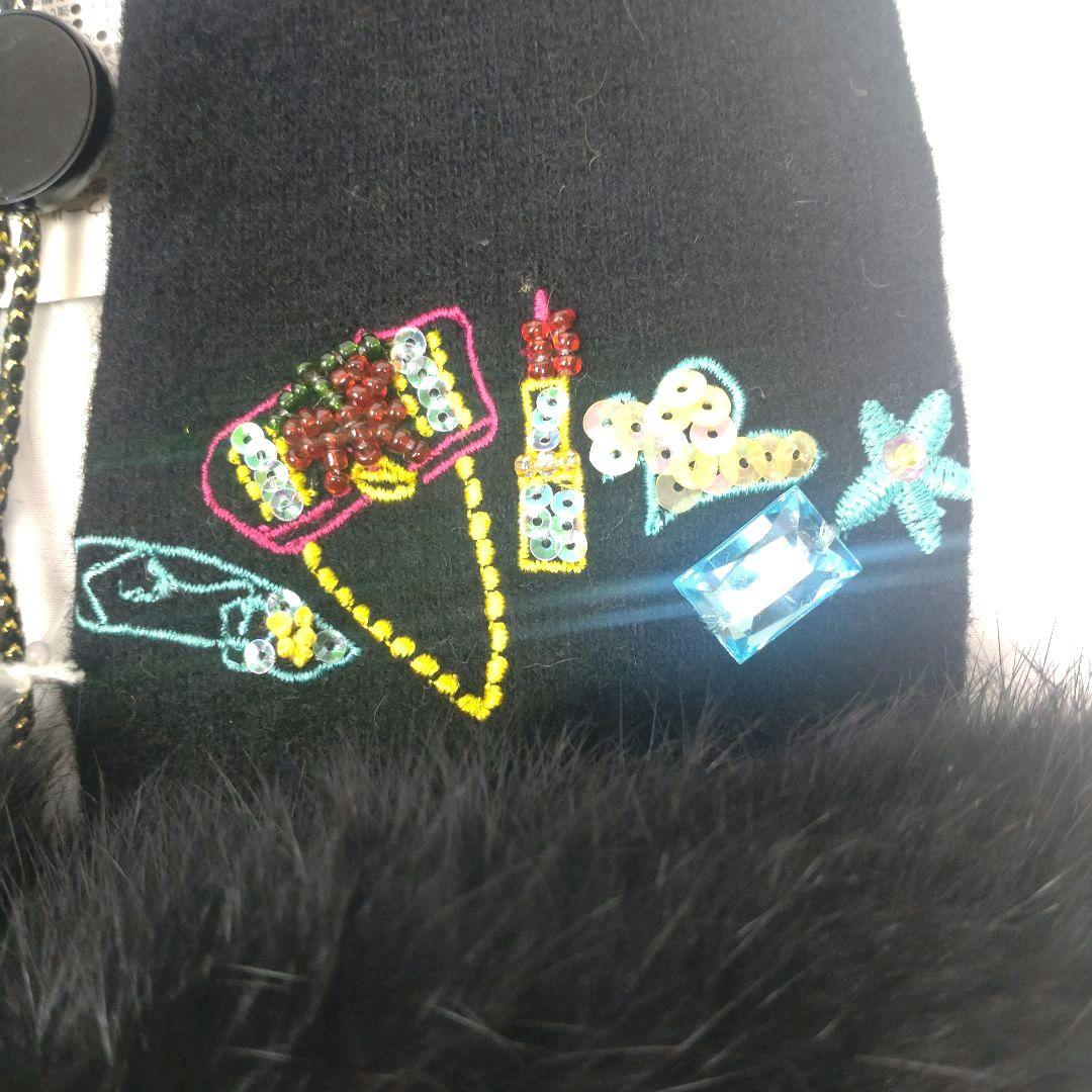 新品タグ付 シンクビー 手袋 猫 刺繍 カシミヤ混 ラビットファー 黒